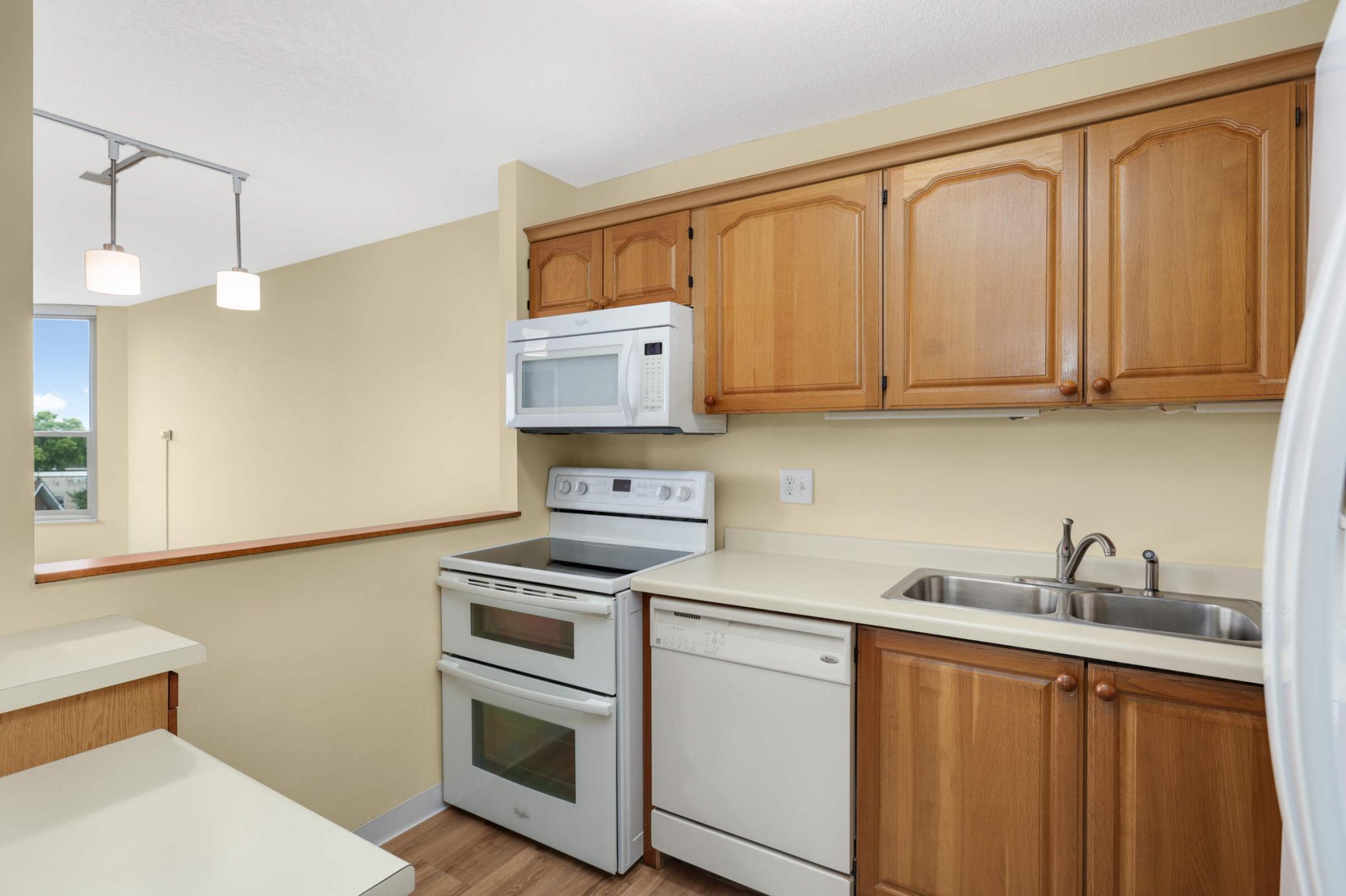 1425 W 28th Street 507