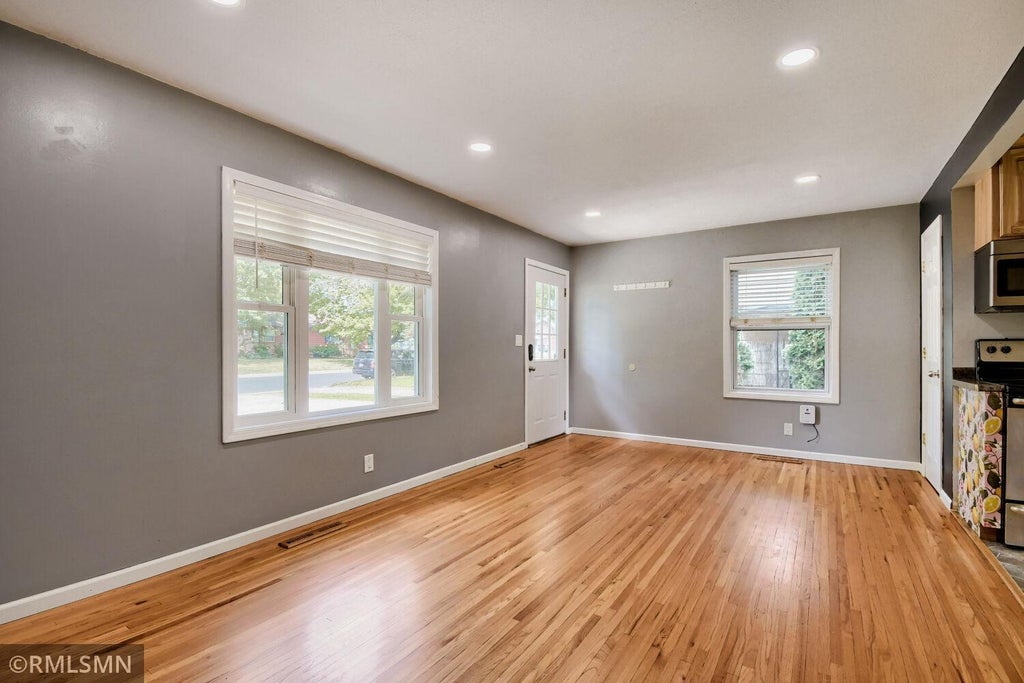 Photo of 911 5th Street W, Hastings, MN 55033 (MLS # 7105801)