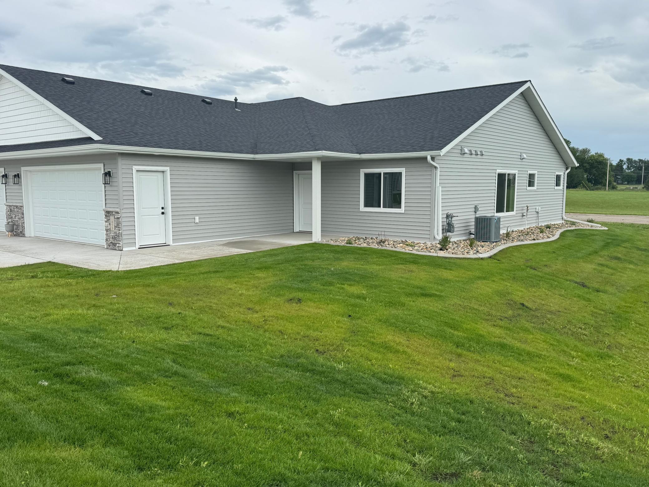 1055 Village Lane