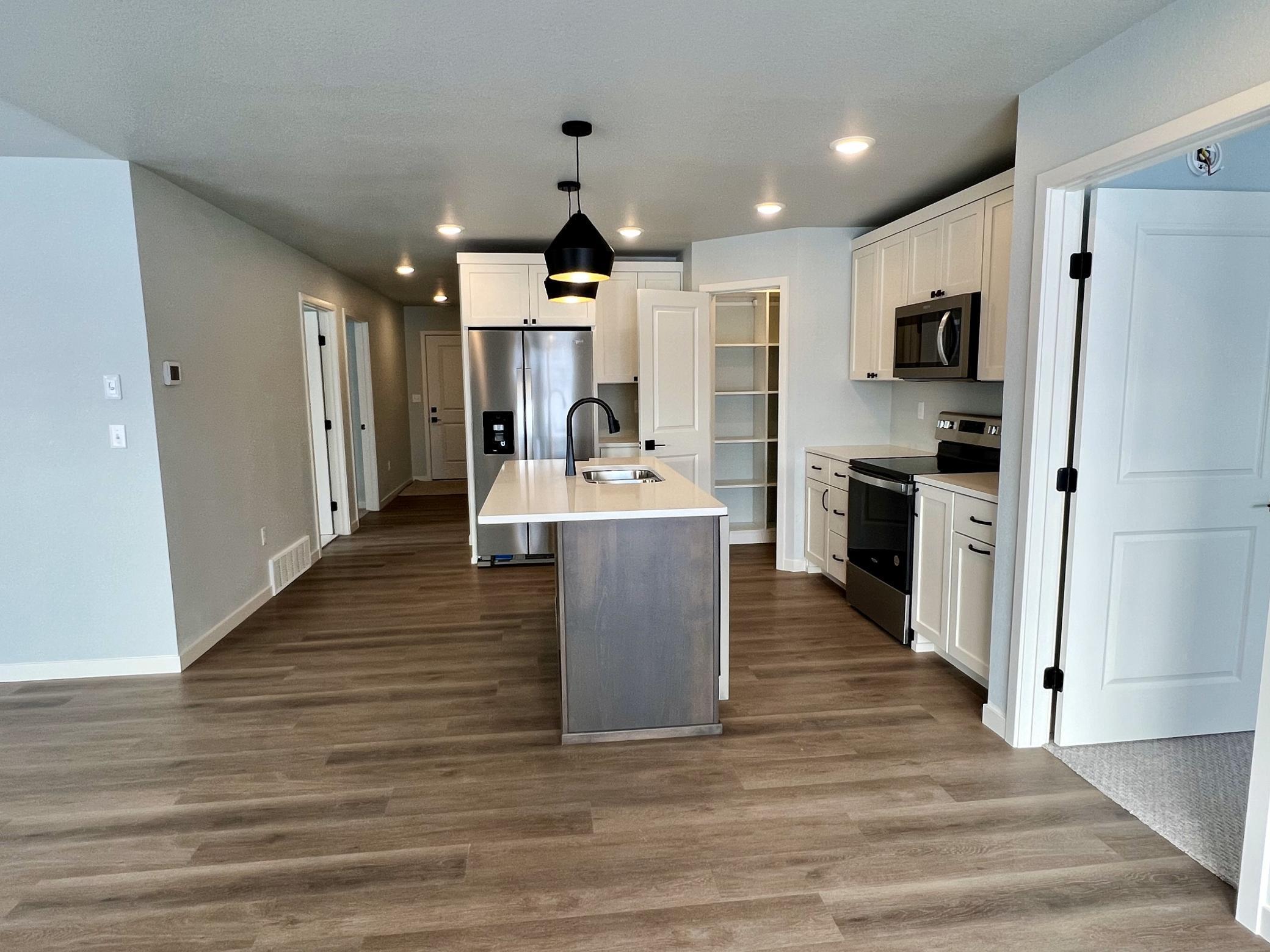 1055 Village Lane