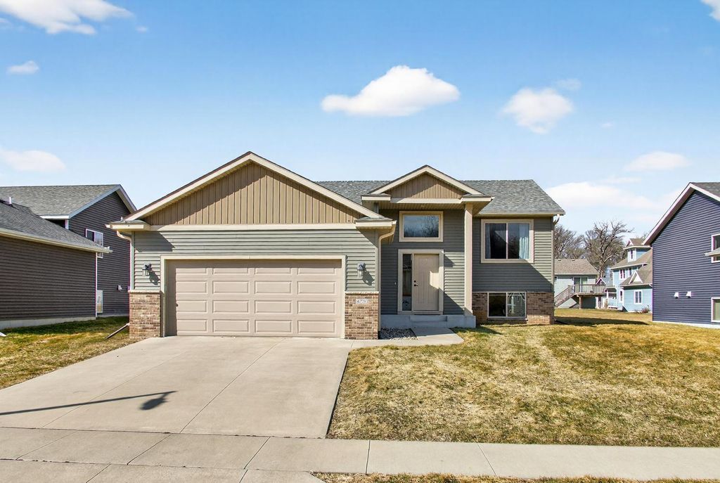 Photo of 6775 Gaillardia Drive NW, Rochester, MN 55901 (MLS # 7041612)