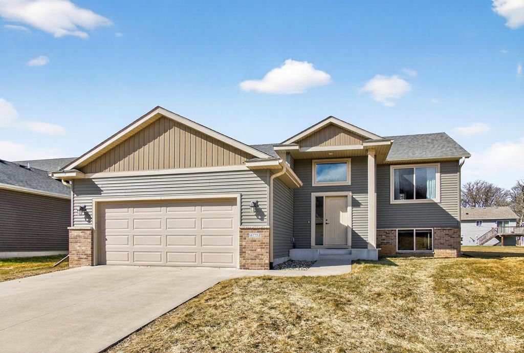 Photo of 6775 Gaillardia Drive NW, Rochester, MN 55901 (MLS # 7041612)