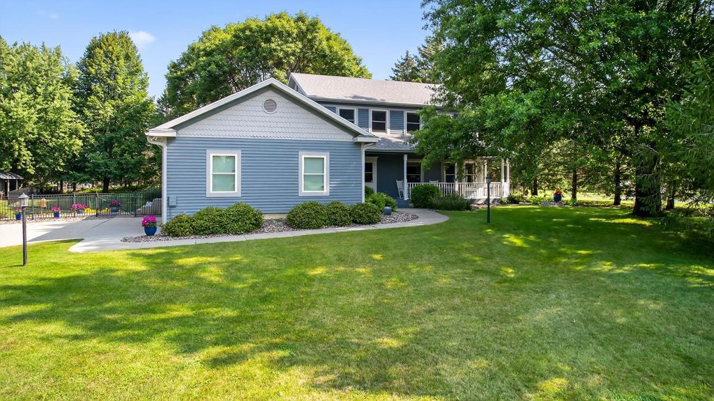 Photo of 5411 Howard Street NW, Rochester, MN 55901 (MLS # 6767501)