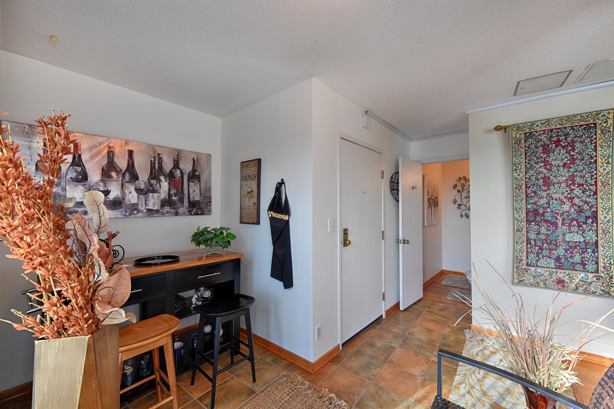 1181 Edgcumbe Road 1716