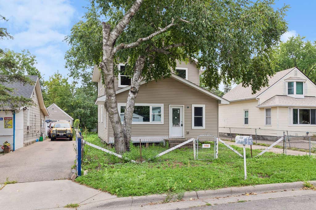 Photo of 2310 Rockwood Avenue, Saint Paul, MN 55116 (MLS # 7133355)