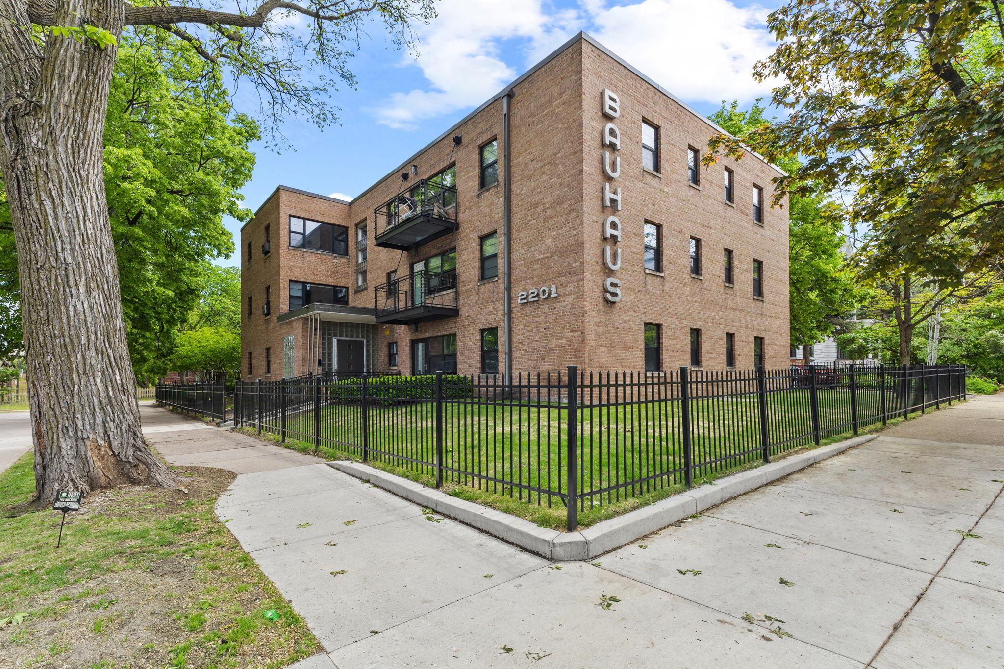 2201 3rd Avenue S 302