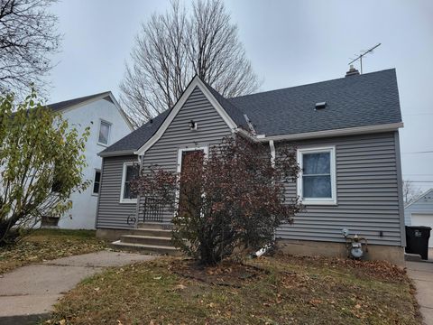 2002 Bush Avenue Saint Paul MN 55119