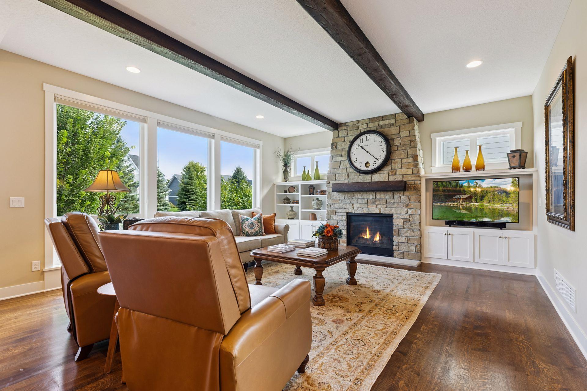 5655 Comstock Lane N