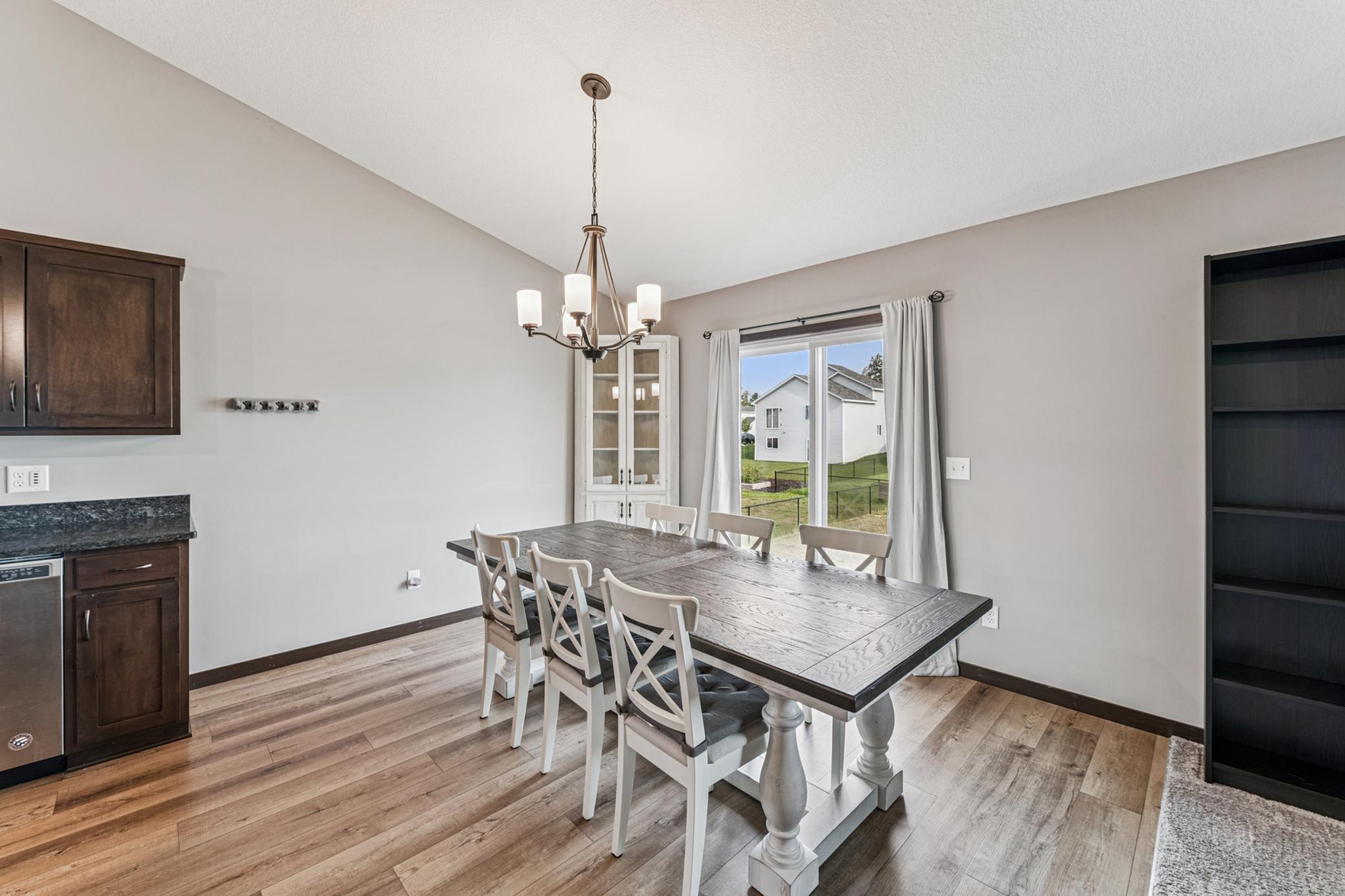 408 Bluebird Drive NW