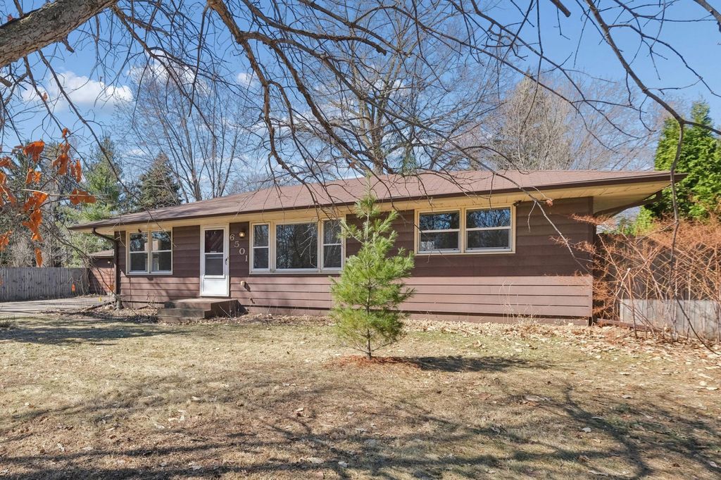 Photo of 6501 Georgia Avenue N, Brooklyn Park, MN 55428 (MLS # 7032065)