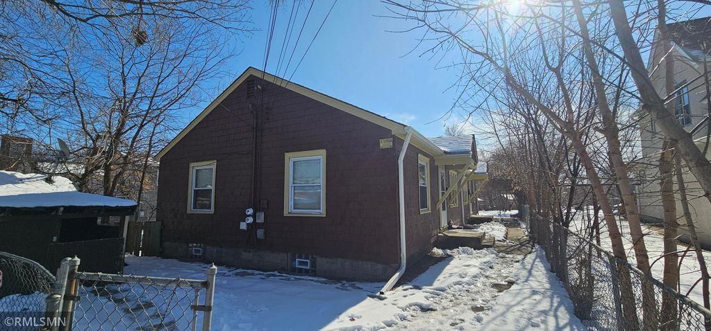 Photo of 2016 - 2018 25th Avenue N, Minneapolis, MN 55411 (MLS # 7043297)