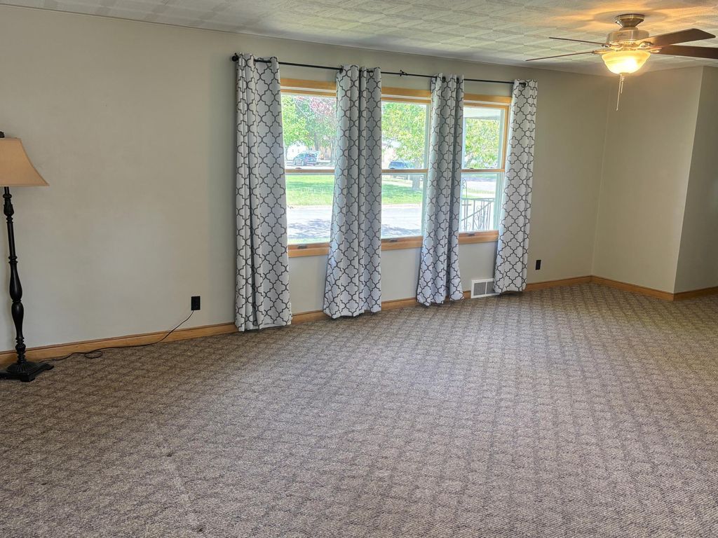 Photo of 414 S Dewey Street, Fairmont, MN 56031 (MLS # 7075352)