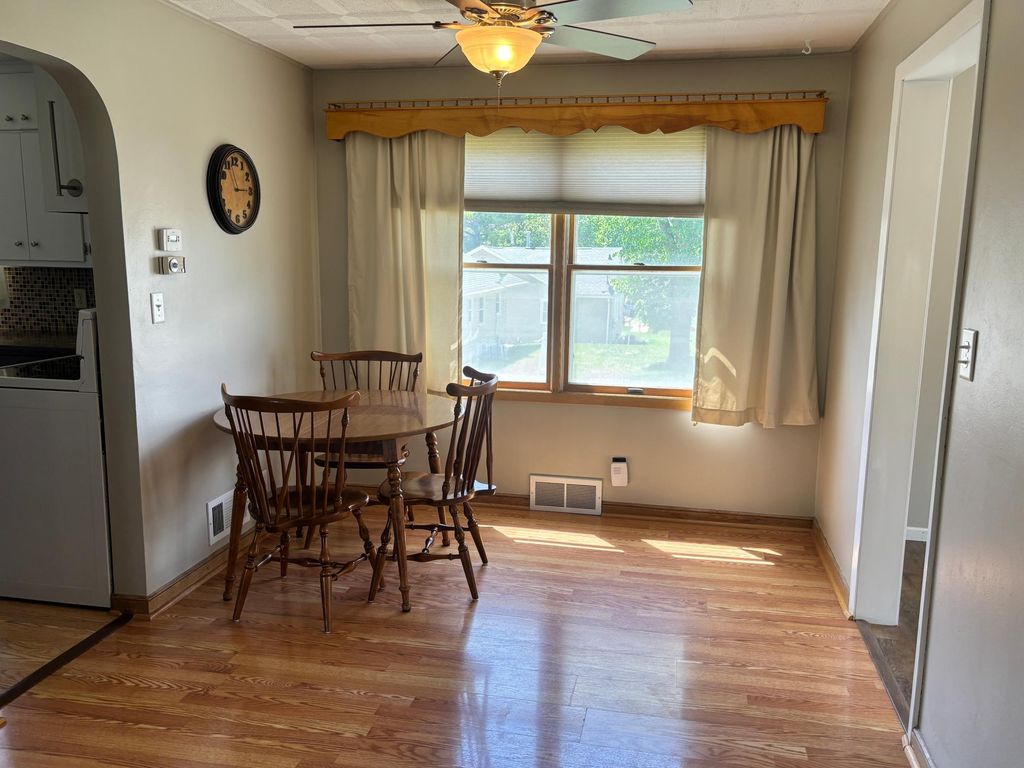 Photo of 414 S Dewey Street, Fairmont, MN 56031 (MLS # 7075352)