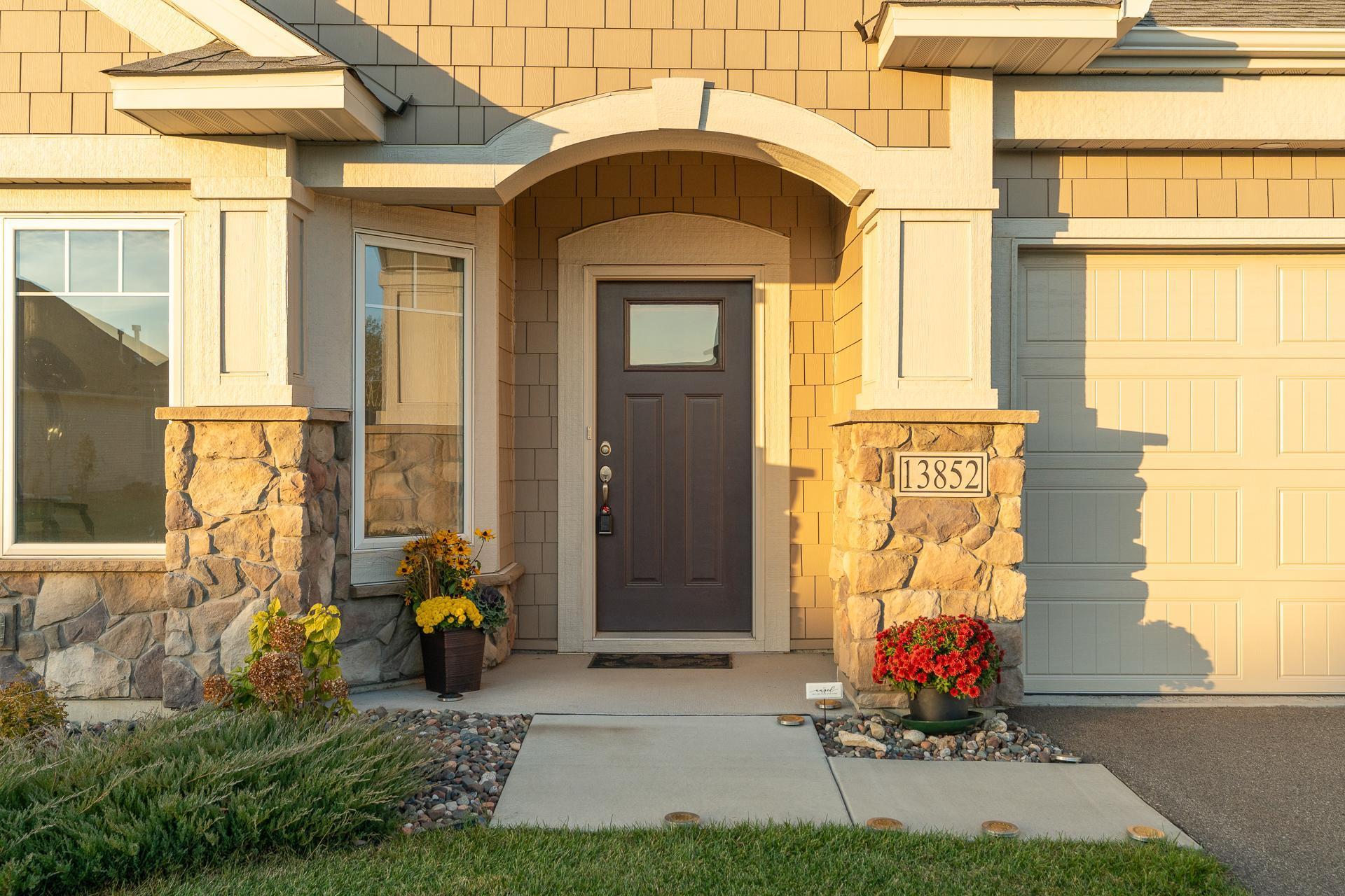 13852 Geneva Avenue N