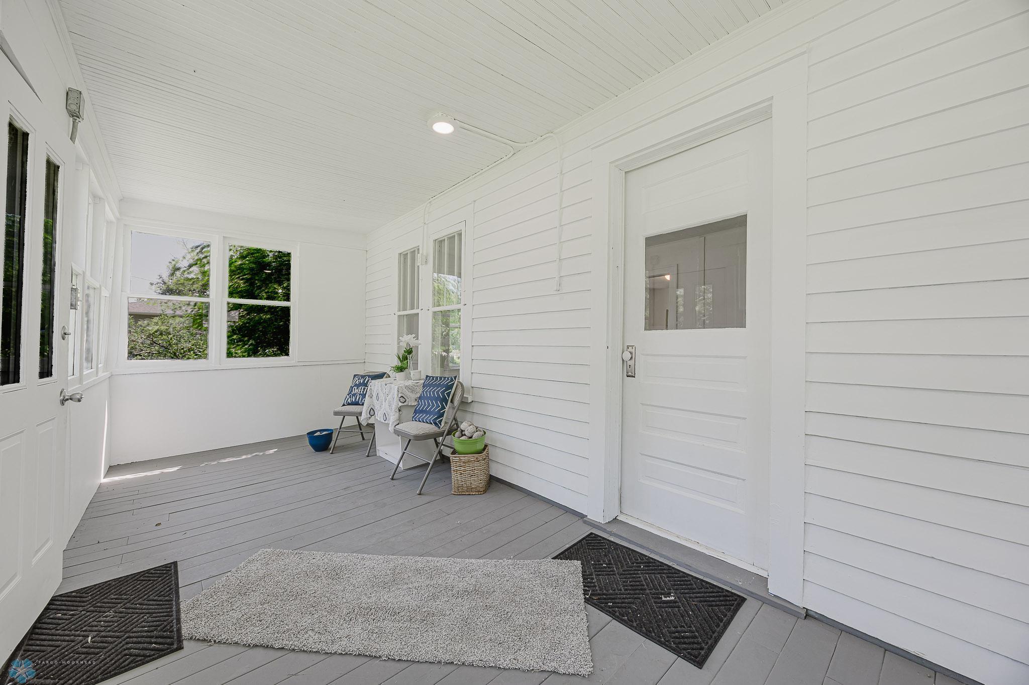 216 1st Street SE