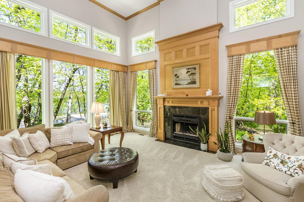 472 Vadnais Lake Drive