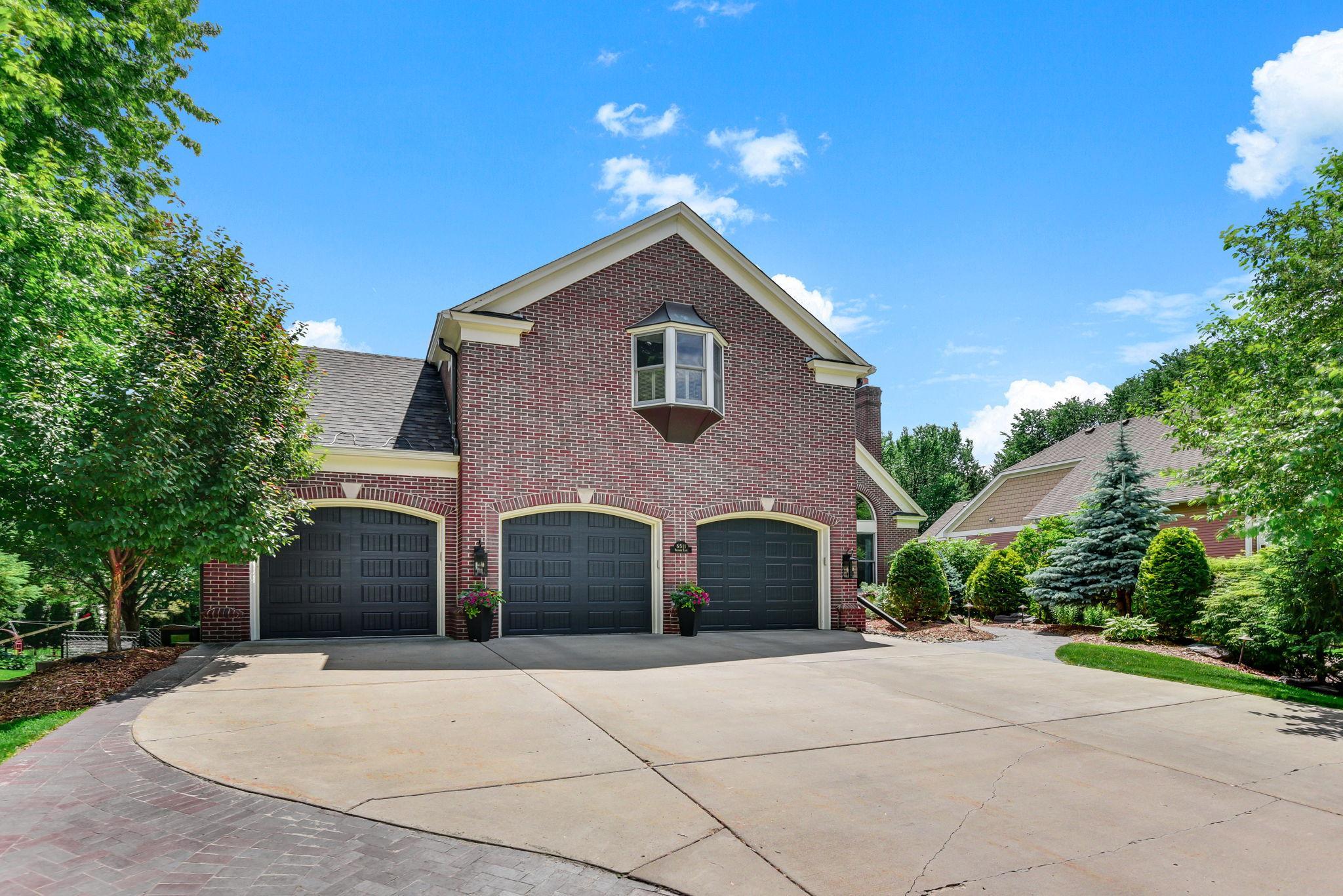 6511 Belmore Lane