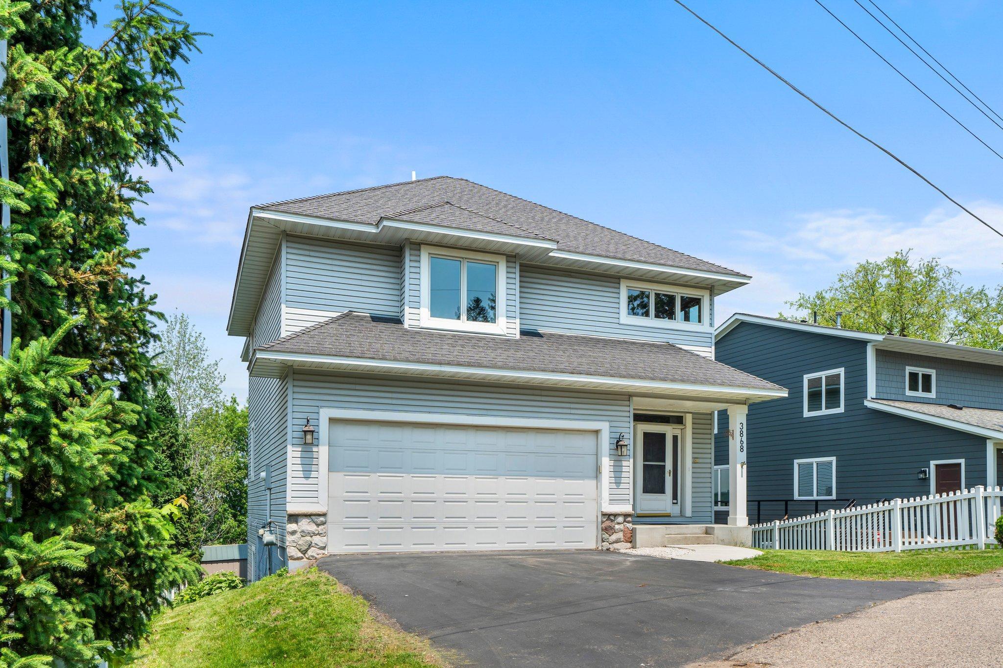 3868 Green Heights Trail SW