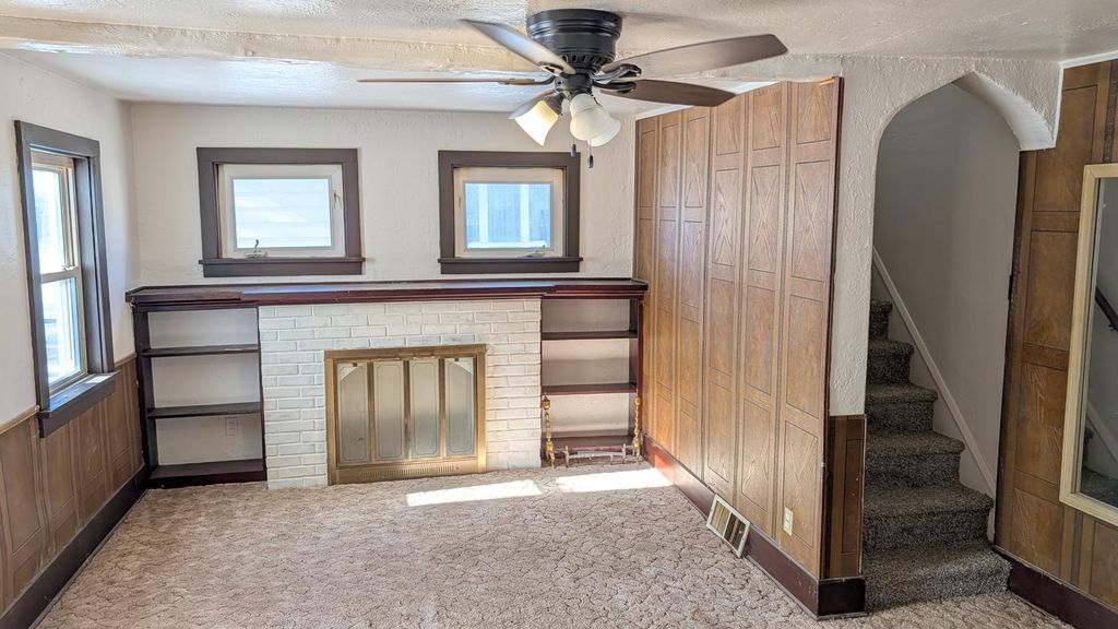 Photo of 1009 4th Avenue NE, Austin, MN 55912 (MLS # 7014132)