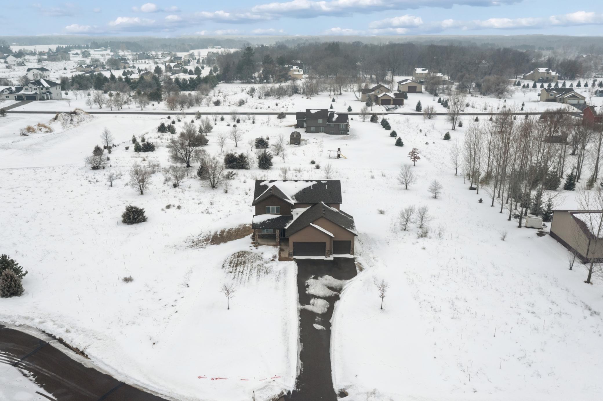 21532 Butternut Street NW