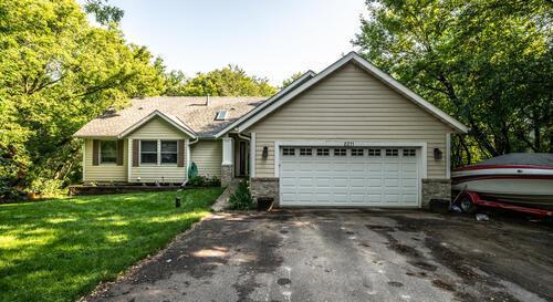 2211 Douglynn Lane
