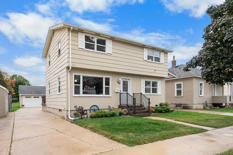 Photo of 705 11th Avenue NW, Austin, MN 55912 (MLS # 6791137)