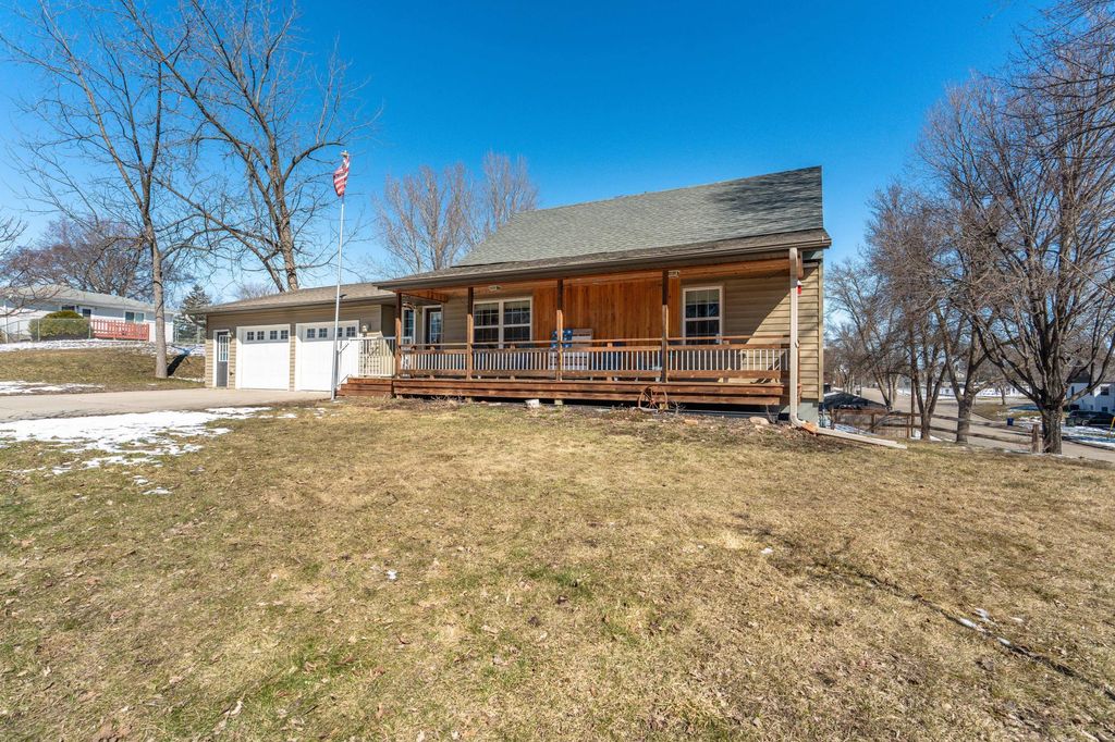 Photo of 400 W Douglas Avenue, Fergus Falls, MN 56537 (MLS # 7049842)