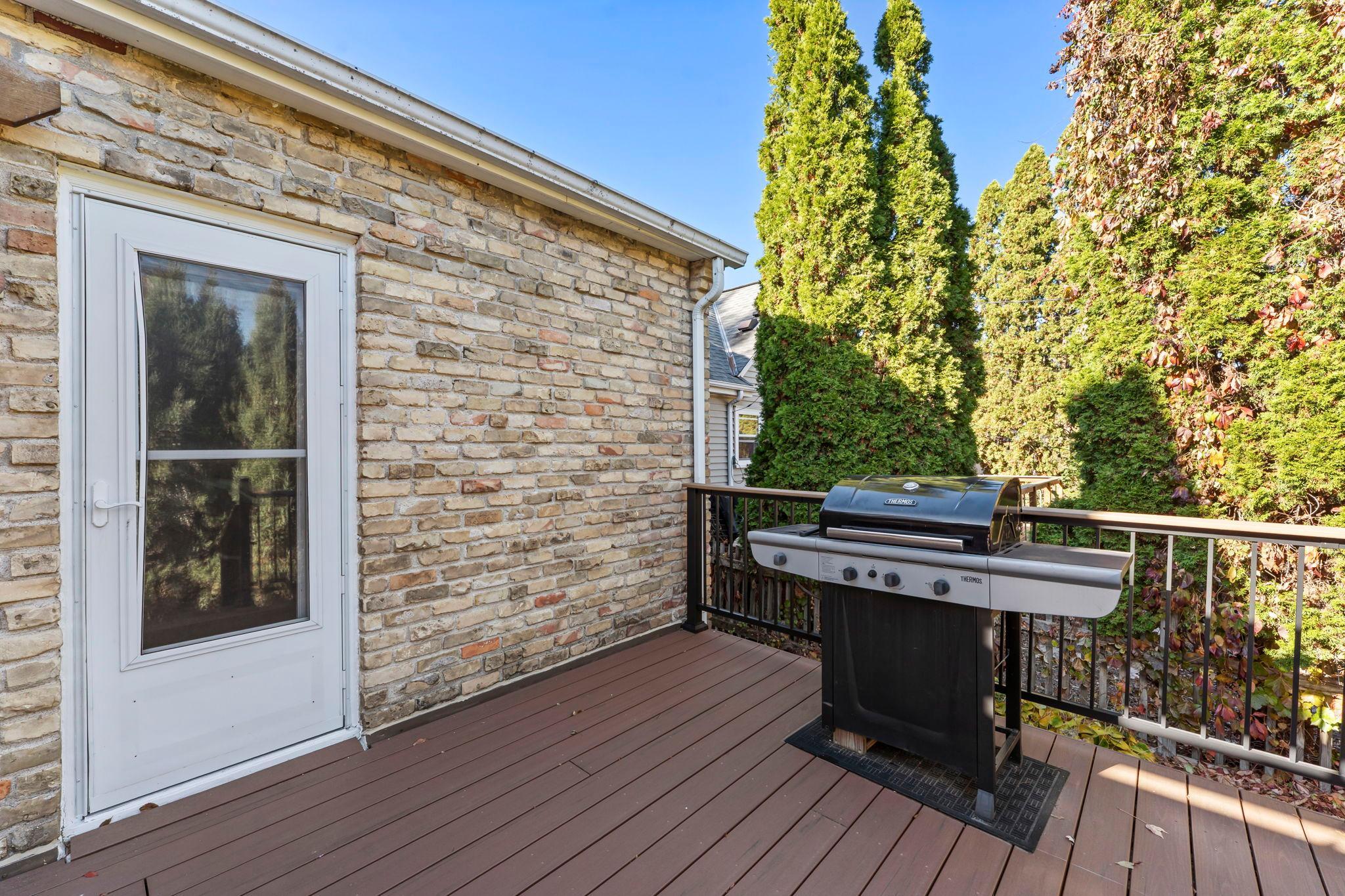 5133 Columbus Avenue