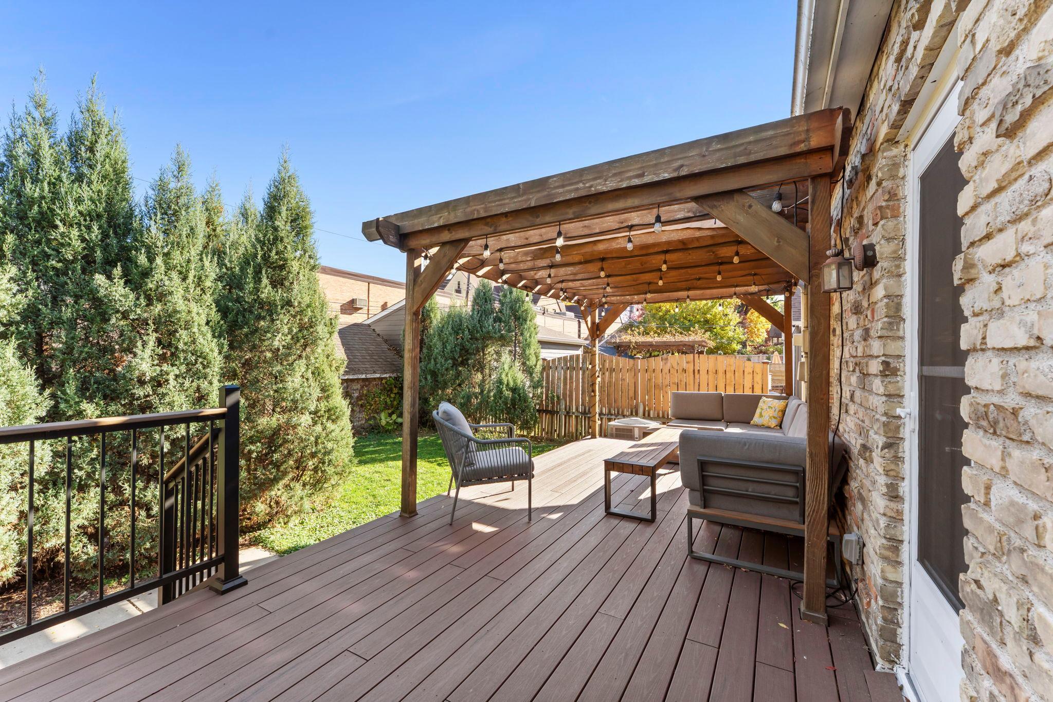 5133 Columbus Avenue