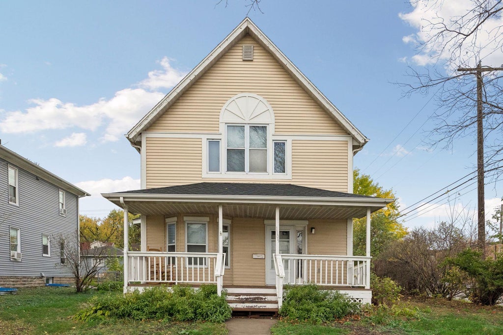 Photo of 1109 23rd Avenue SE, Minneapolis, MN 55414 (MLS # 7166276)