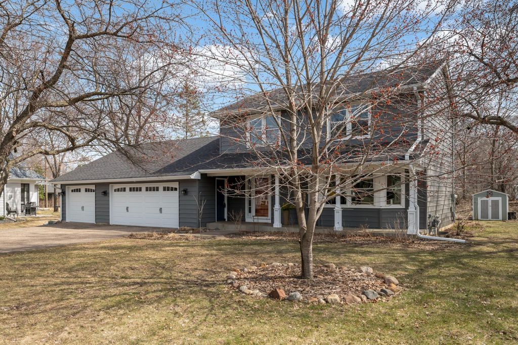 Photo of 3645 Laurel Drive, Deephaven, MN 55391 (MLS # 7048302)