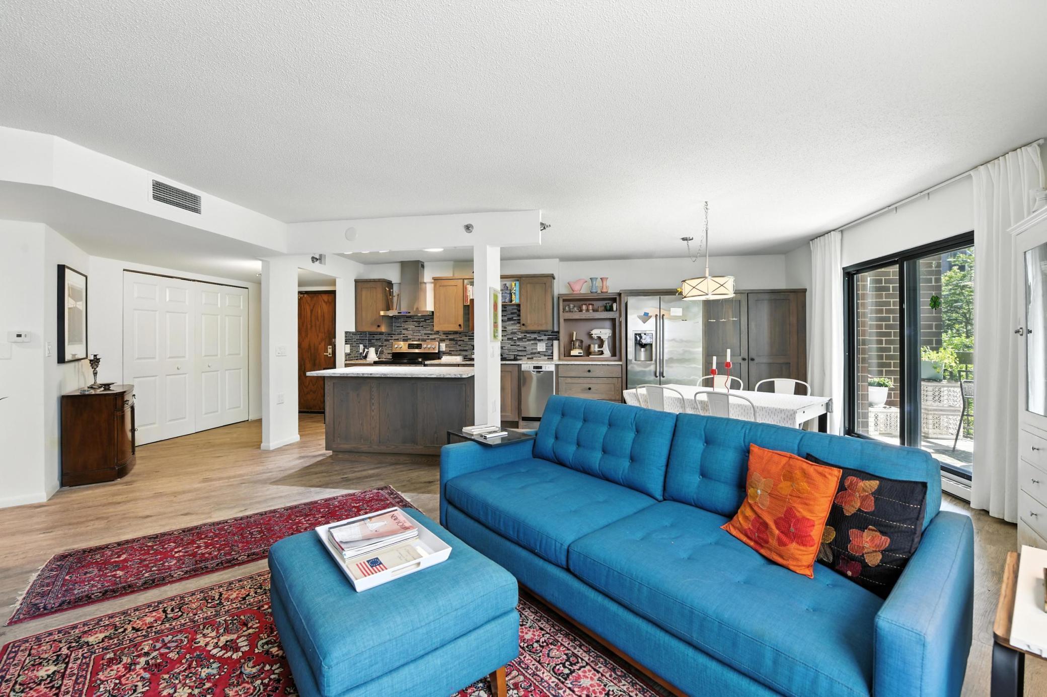 6615 Lake Shore Drive S 317