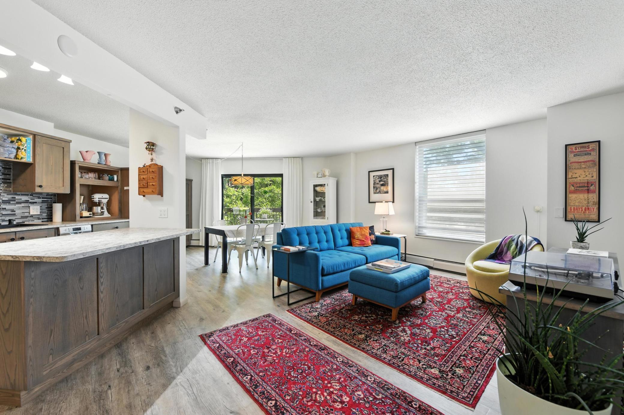 6615 Lake Shore Drive S 317