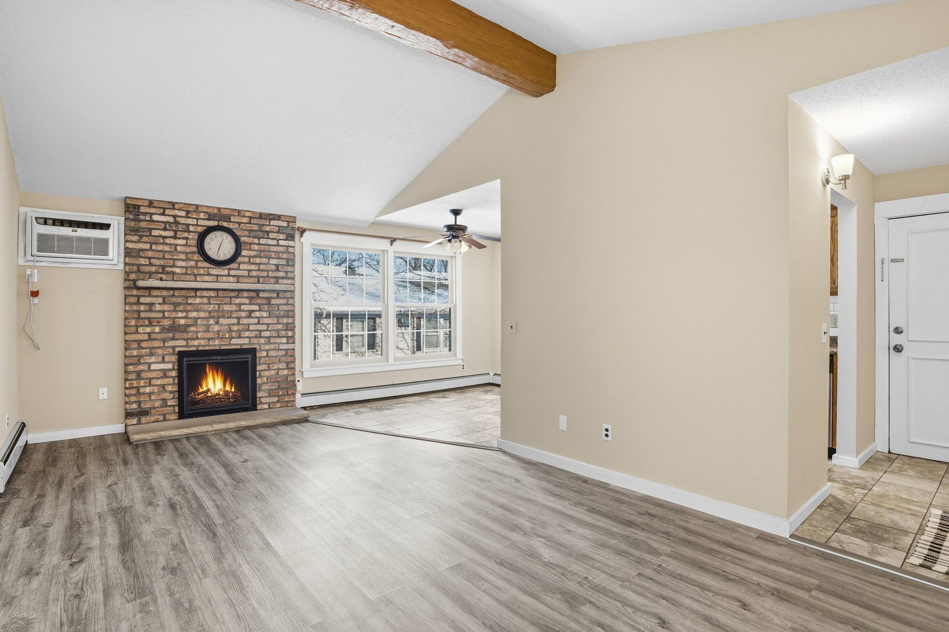 810 Old Settlers Trail 5