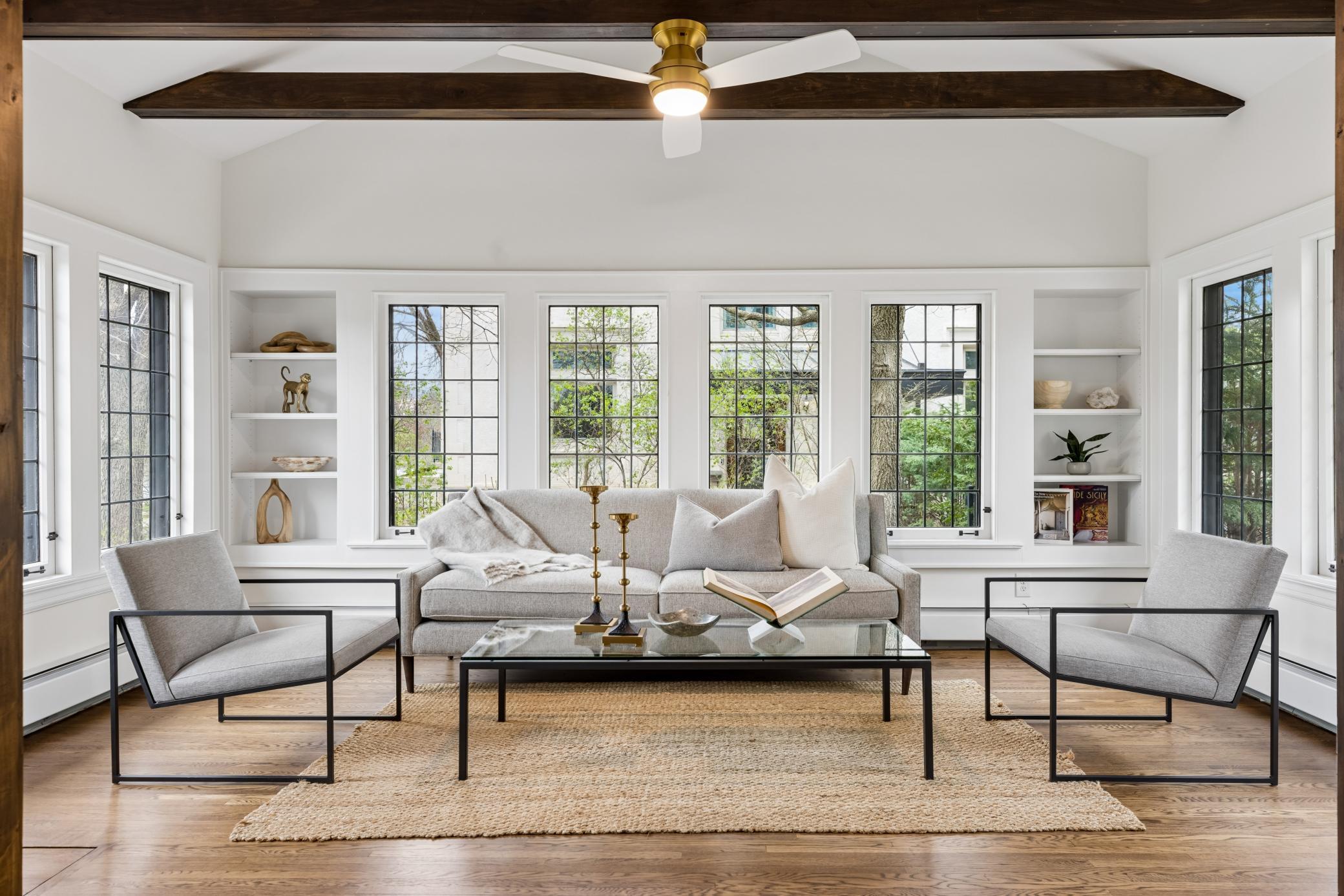 2204 W Lake Of The Isles Parkway