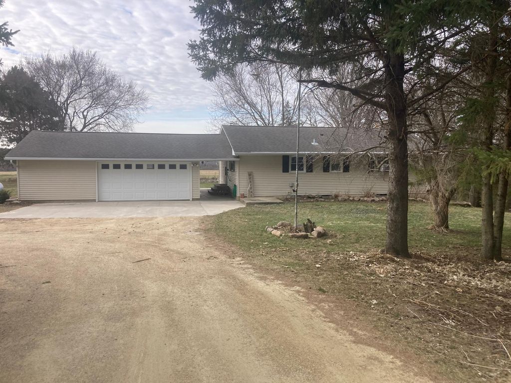 Photo of 12520 440th Street, Wanamingo, MN 55983 (MLS # 7046534)