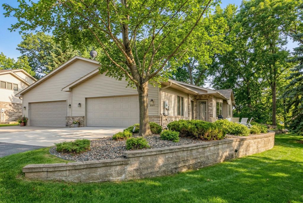 Photo of 869 Autumn Way Way, Stillwater, MN 55082 (MLS # 7047506)
