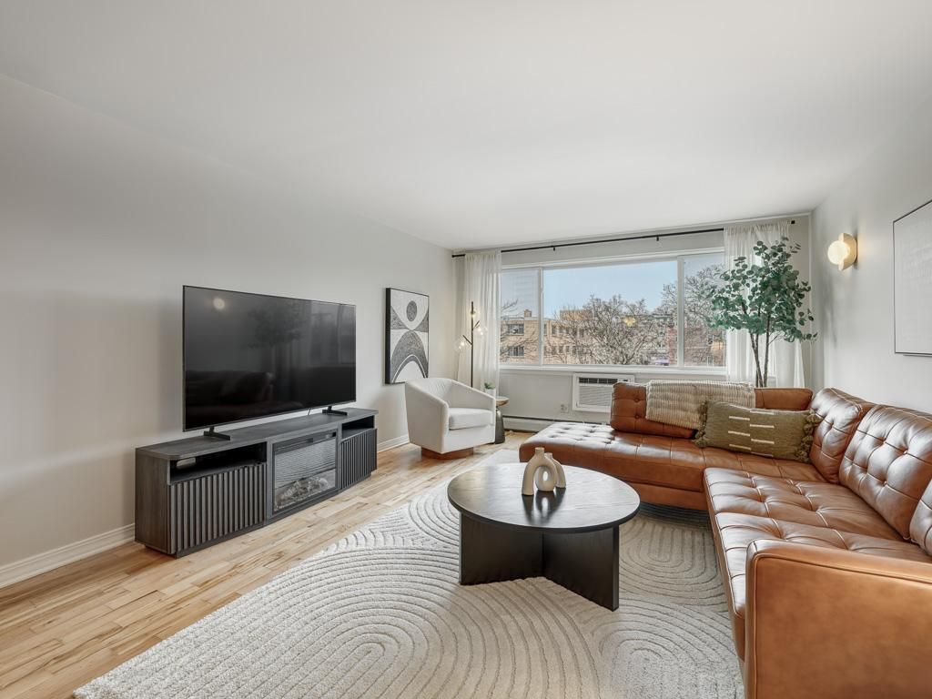 Photo of 2700 W 44th Street #402, Minneapolis, MN 55410 (MLS # 7006677)