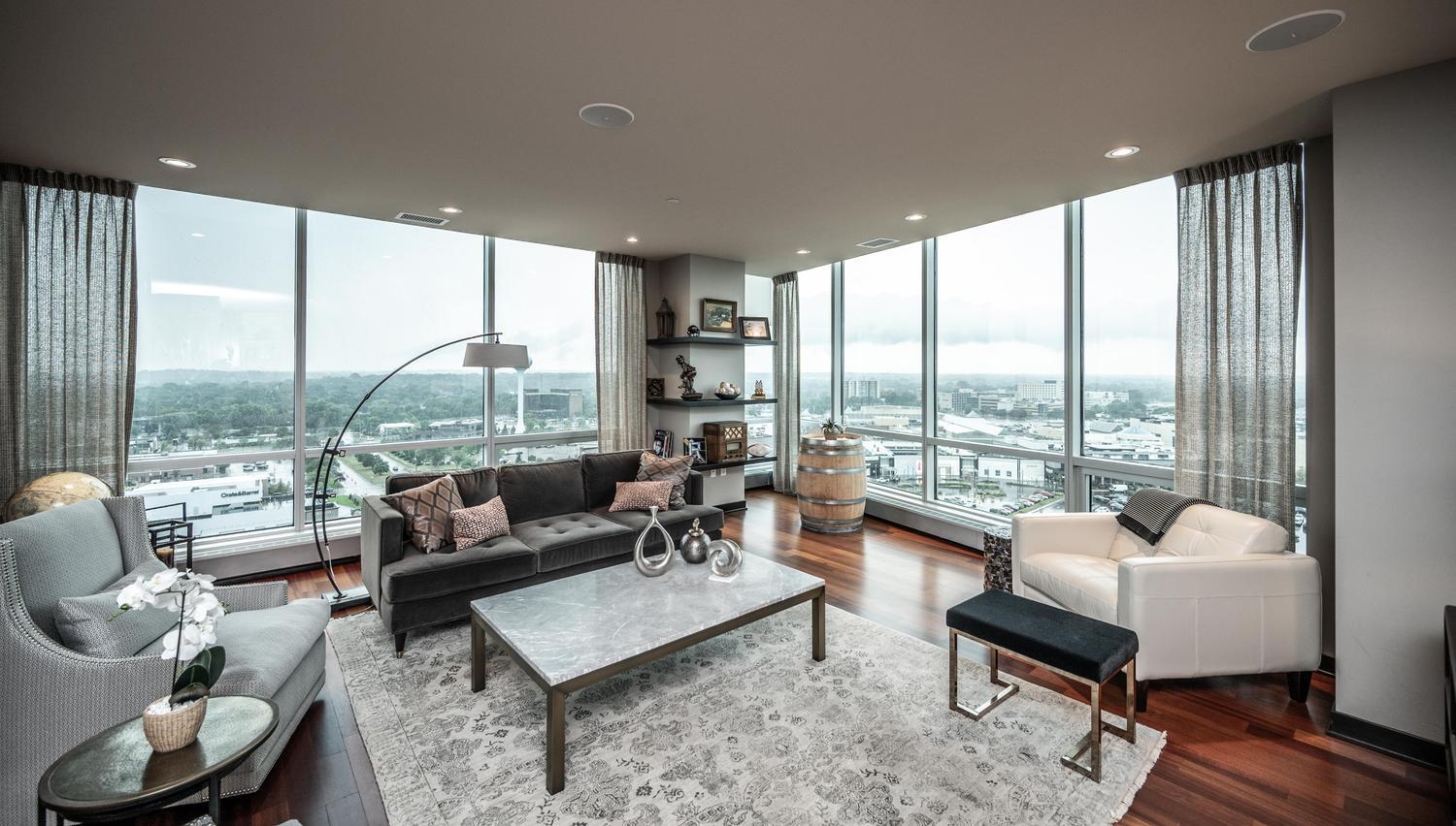 3209 Galleria 1502