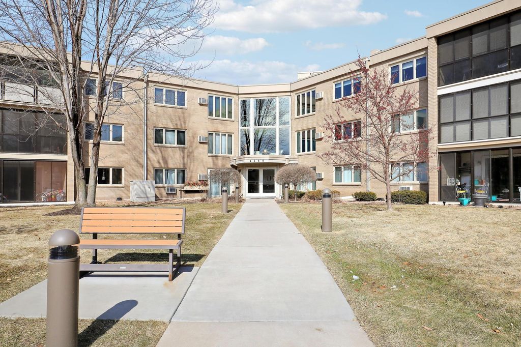 Photo of 4360 Brookside Court #218, Edina, MN 55436 (MLS # 7030926)