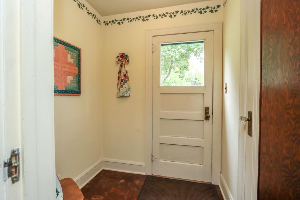 Photo of 321 Center Street, Mankato, MN 56001 (MLS # 7080555)