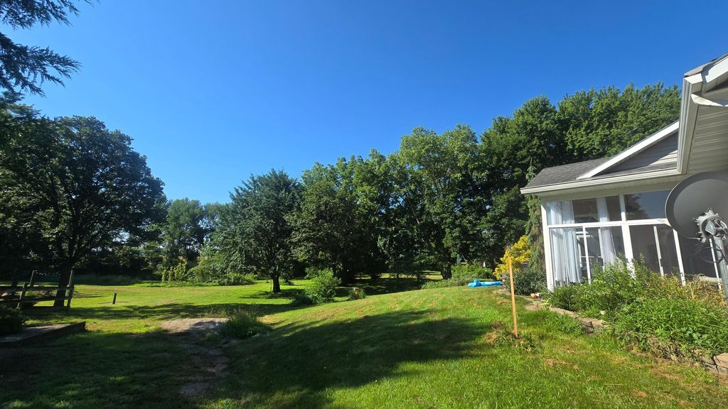 Photo of 26722 825th Avenue, Hollandale, MN 56045 (MLS # 7110554)