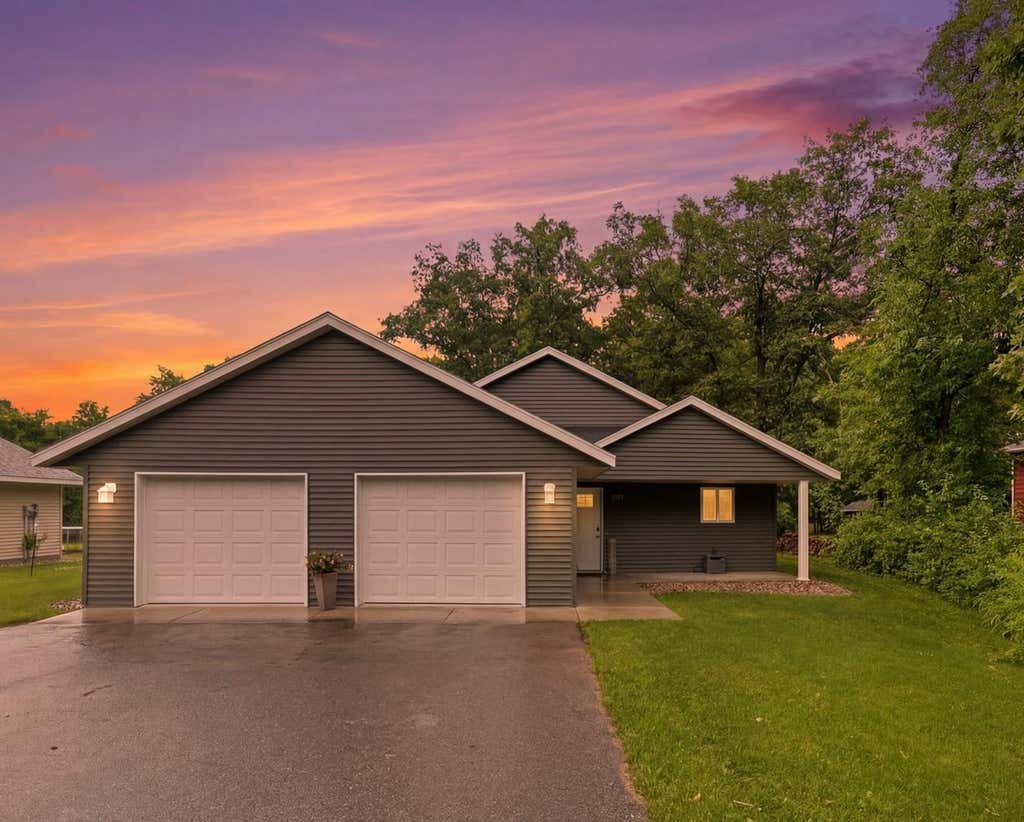 Photo of 2013 E Oak Knoll Drive NE, Alexandria, MN 56308 (MLS # 7099157)