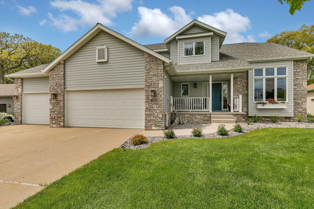 Photo of 1070 Sunwood Park Lane, Waite Park, MN 56387 (MLS # 7079296)