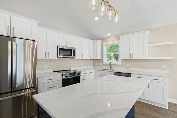 1312 ROBINWOOD LN, FARIBAULT, MN 55021 - Image 25e44904385225285dc8f70db4cd6efc/564466433