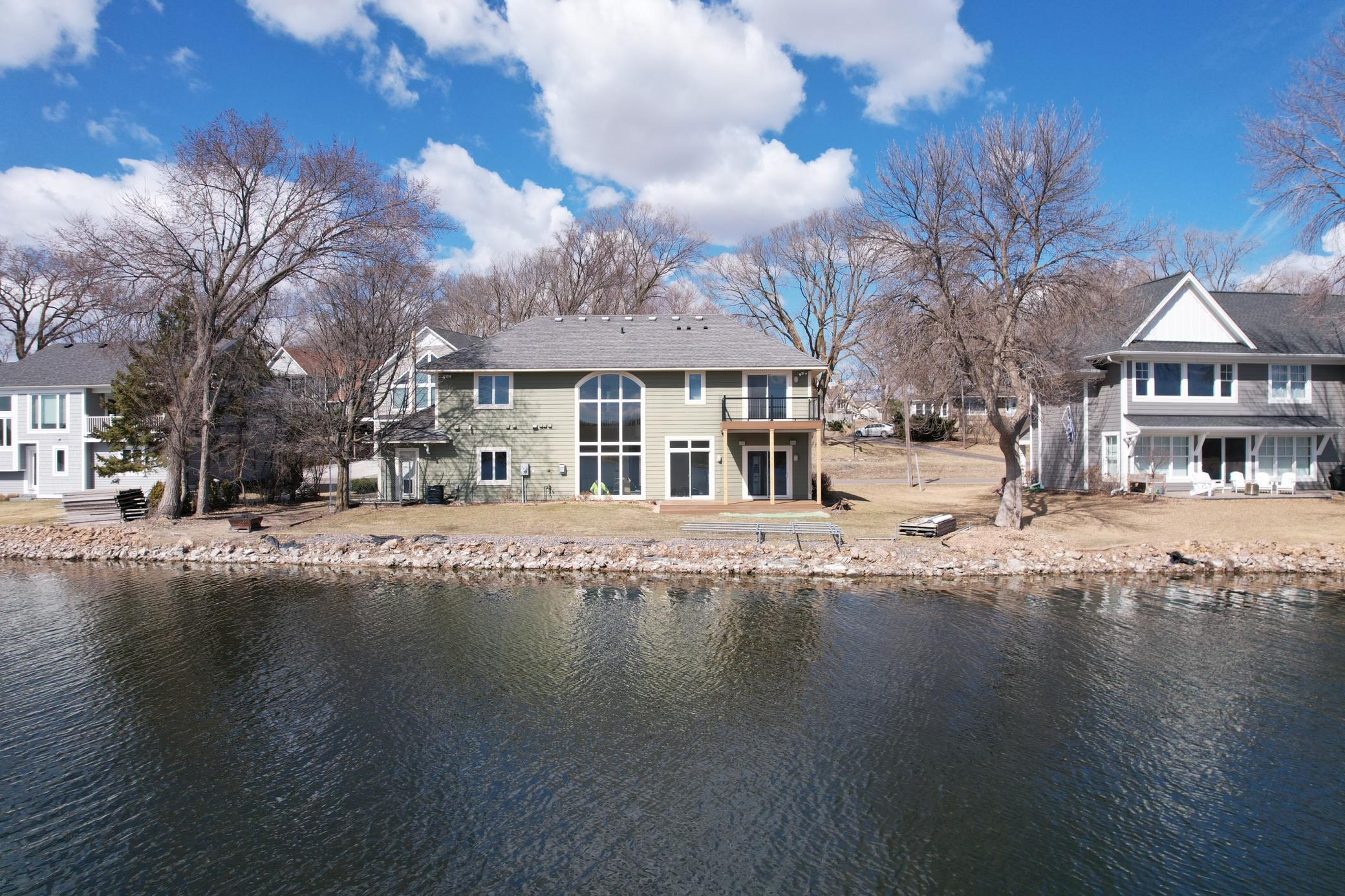 1926 Fagerness Point Road