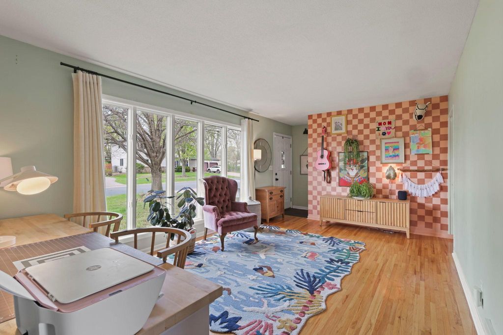Photo of 3139 68th Street E, Inver Grove Heights, MN 55076 (MLS # 7063019)