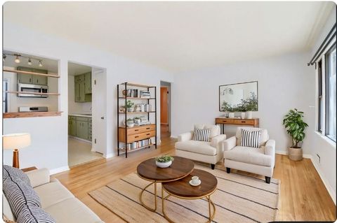 1705 Lark Avenue Maplewood MN 55109