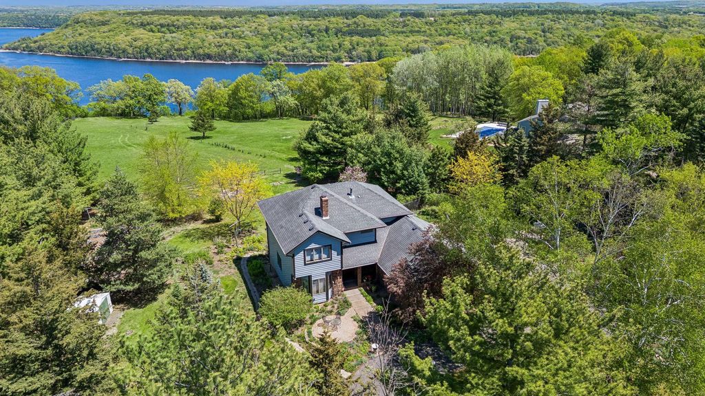 Photo of 4099 Penfield Court S, Afton, MN 55001 (MLS # 7071822)
