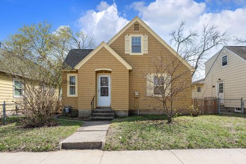 905 10th Avenue SW Austin MN 55912